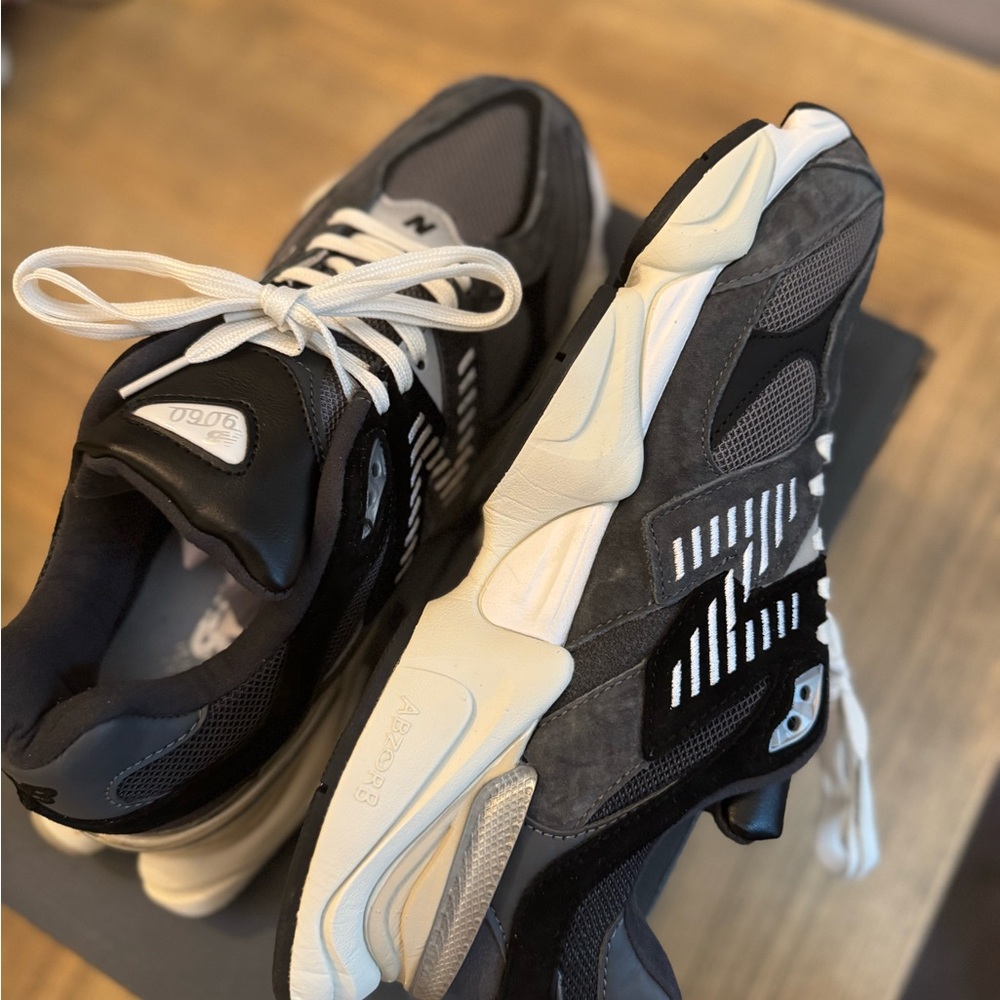 New Balance 9060 (Charcoal/White/Black) - Picture 5 of 8